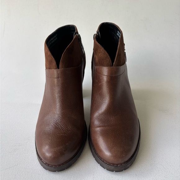Clark’s Artisan size 8 Mission Parker Chocolate brown leather and suede boots - Picture 12 of 12